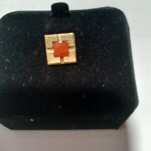 Mens Coral Stone Tie Tack Handsome tie tac 18kt yellow gold fine quality New